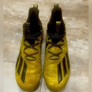 Adidas 3 stripe life Young King Football cleats